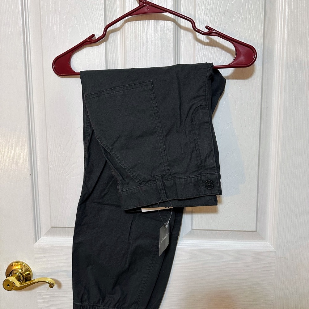 Women’s Eddie Bauer 10P Charcoal Gray Jogger - Picture 5 of 6